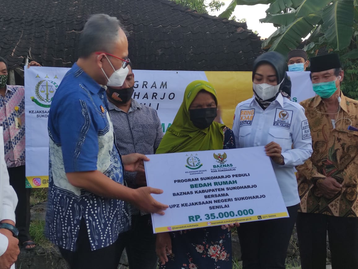Bedah Rumah BAZNAS Kabupaten Sukoharjo Bersama UPZ Kejaksaan Negeri Sukoharjo