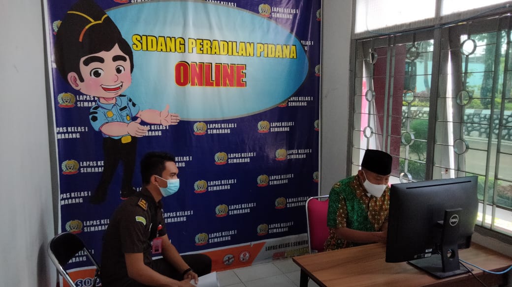 TERDAKWA KORUPSI  PT.BKK CABANG WERU DI VONIS 6 TAHUN PENJARA